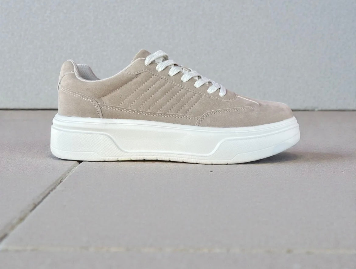 Sneaker